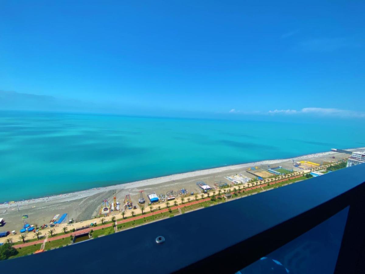 Black Sea Apartment In Orbi City Batumi Exterior foto